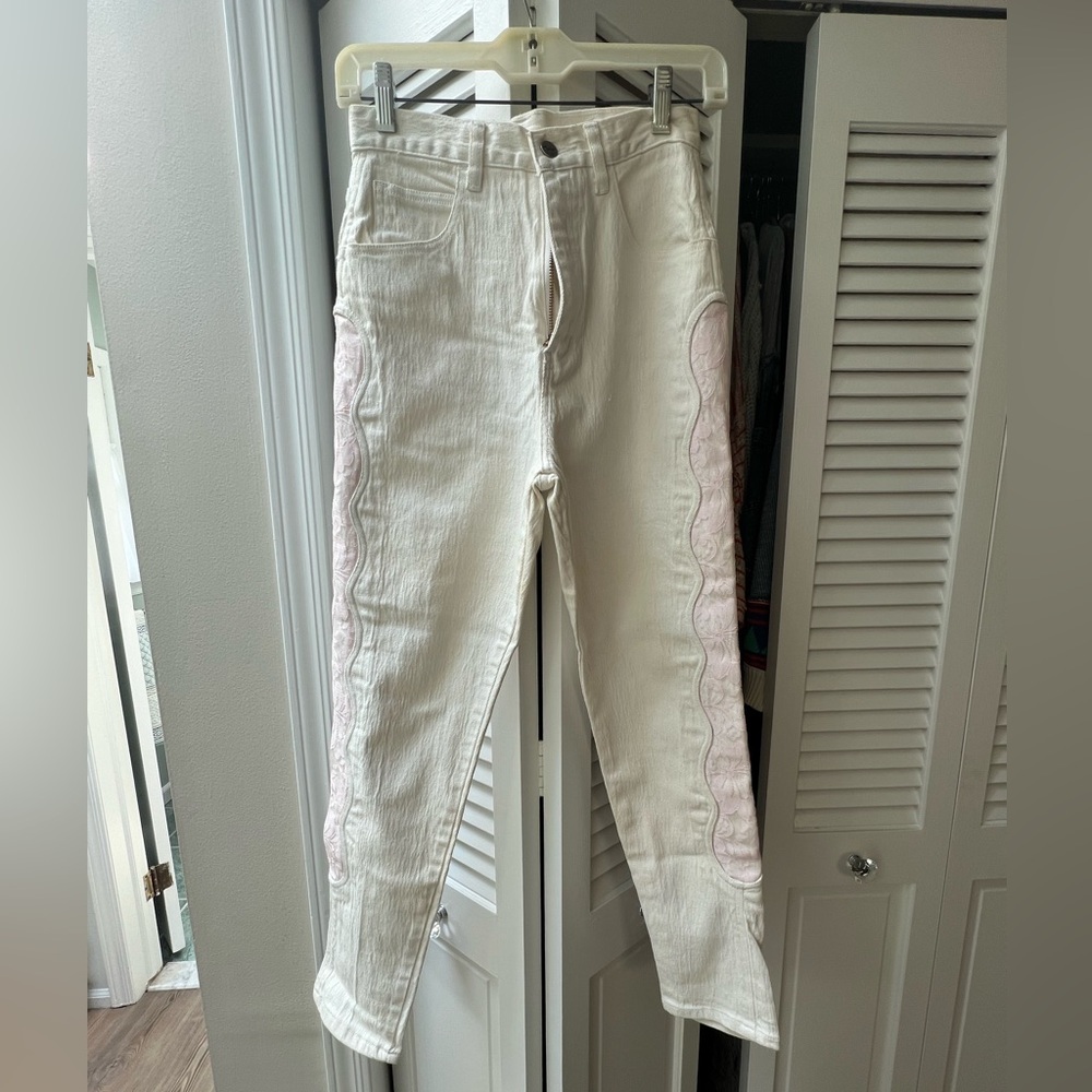 Vintage traffic white jeans pink lace up sides size 10 (approx 26 inch waist)